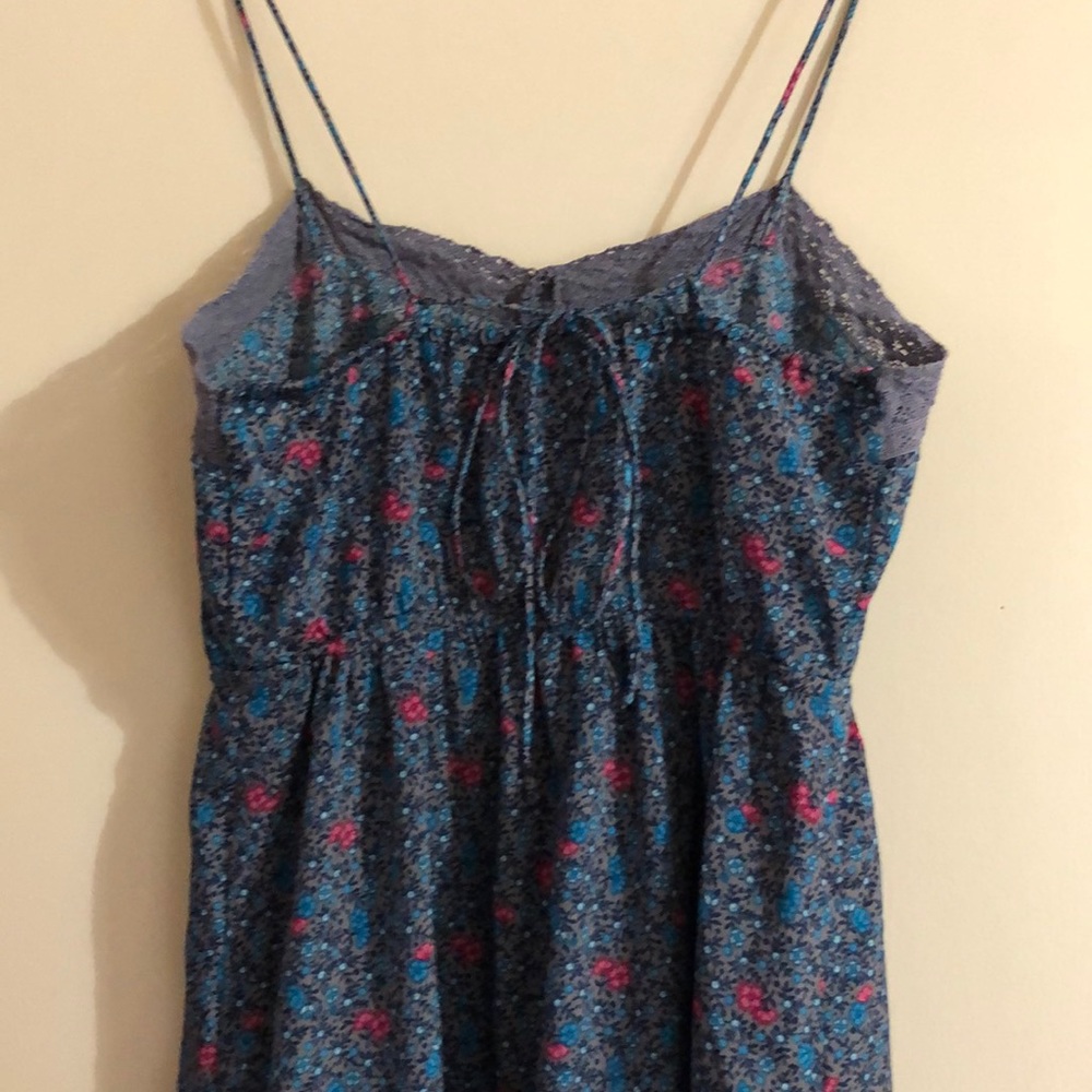 Dress - Picture 4 of 4